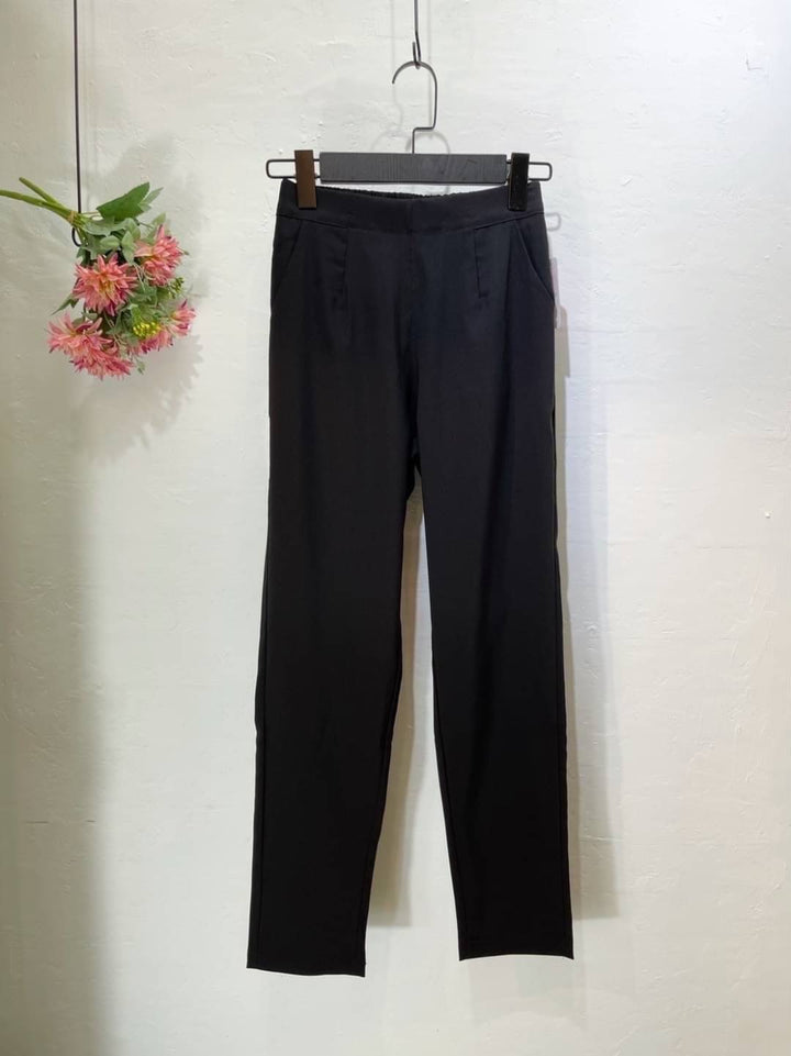 前打褶彈性黑褲 Elastic Black Pants